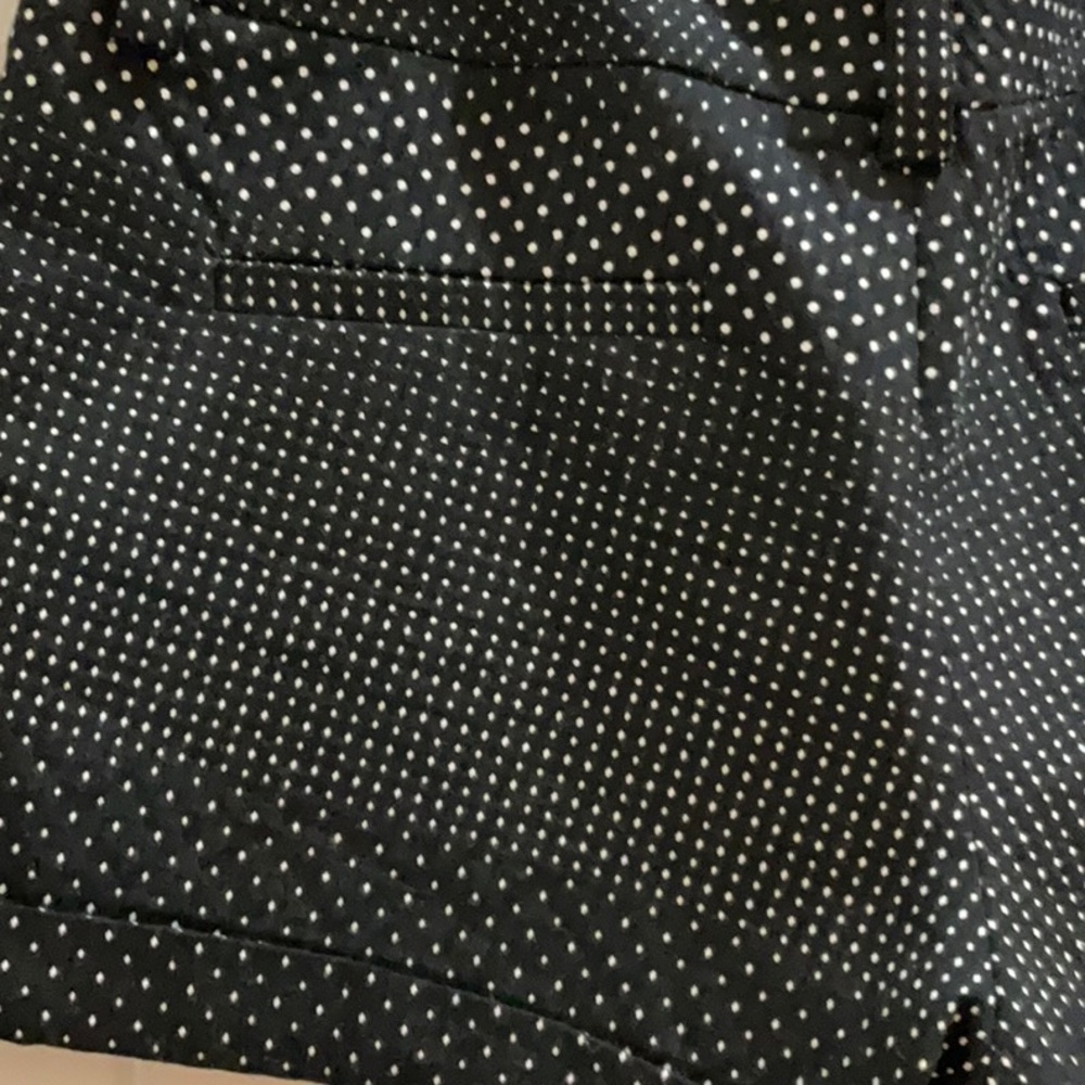 Alice + Olivia Cady cuff shorts 10 - Picture 5 of 9